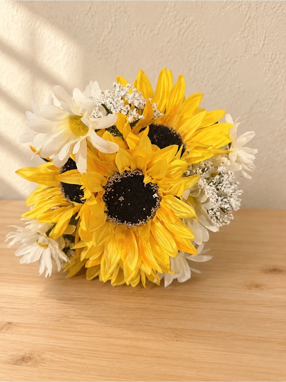 Artificial Daisy Bouquet - White & Yellow - Home Accents